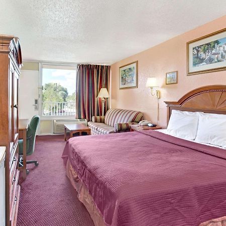 Howard Johnson By Wyndham Tropical Palms Kissimmee Zewnętrze zdjęcie