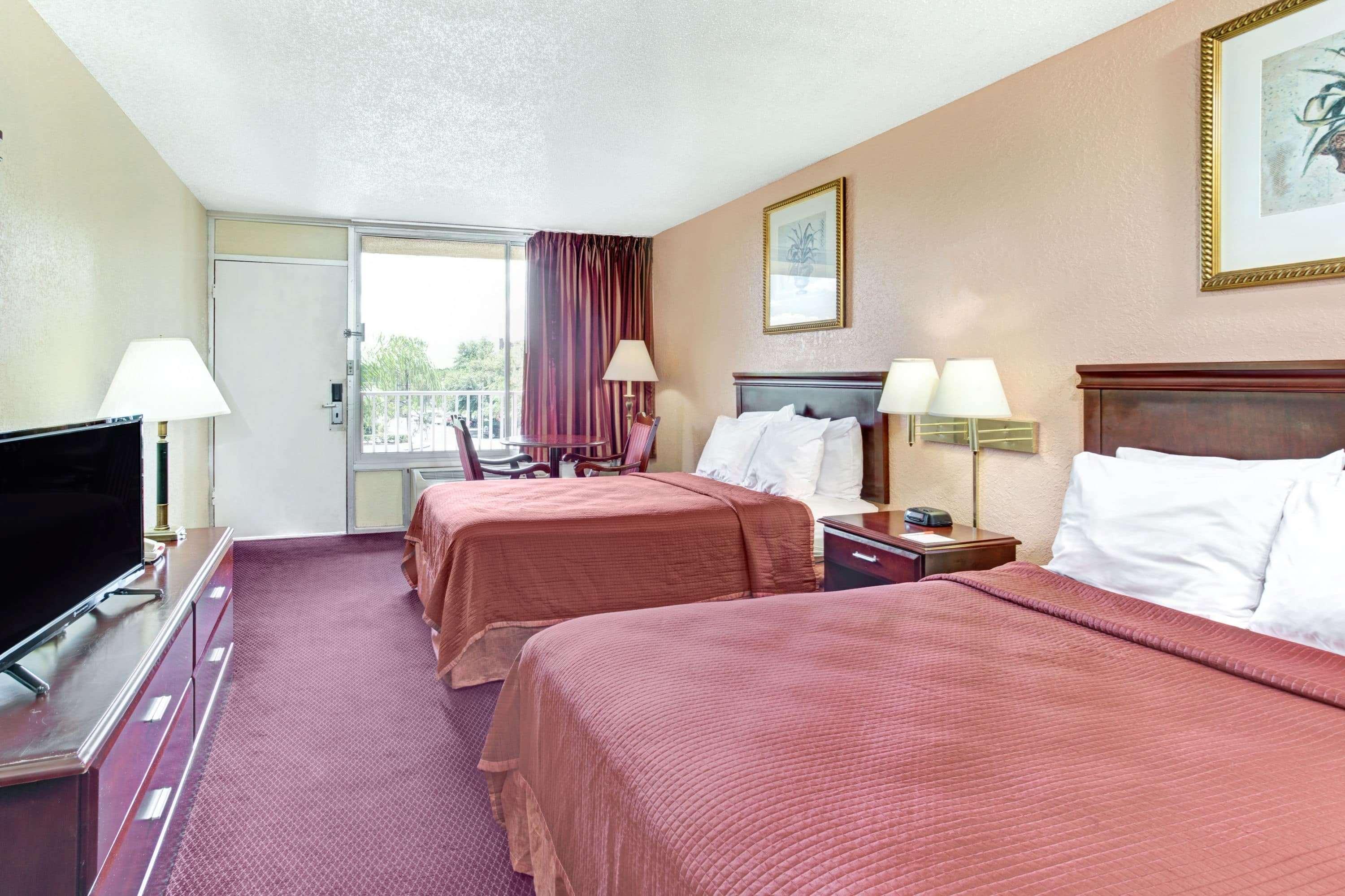 Howard Johnson By Wyndham Tropical Palms Kissimmee Zewnętrze zdjęcie