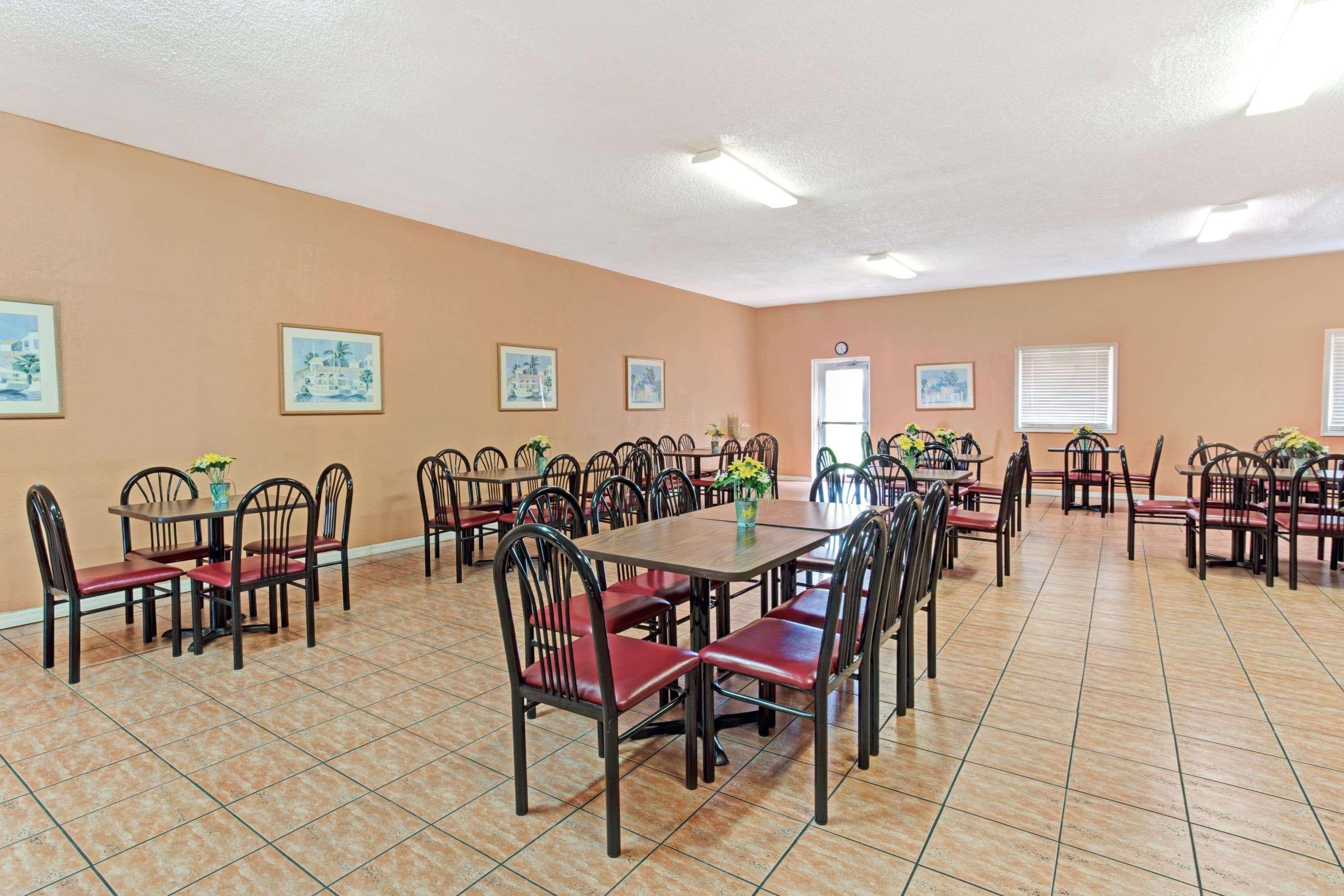 Howard Johnson By Wyndham Tropical Palms Kissimmee Zewnętrze zdjęcie