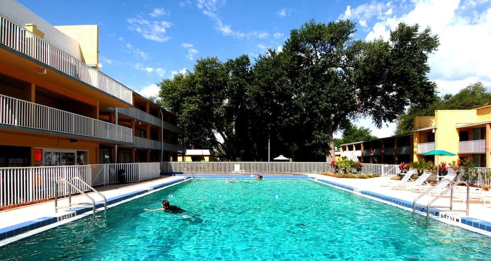 Howard Johnson By Wyndham Tropical Palms Kissimmee Zewnętrze zdjęcie
