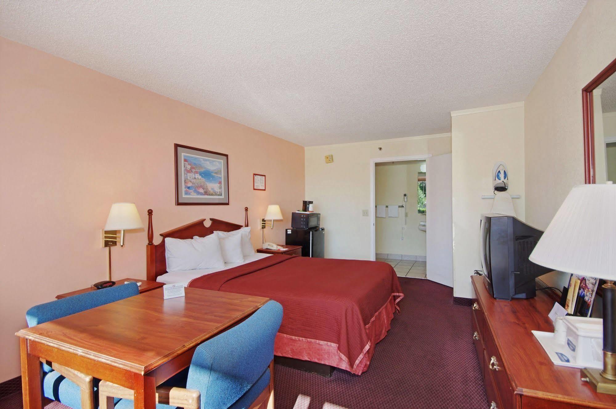 Howard Johnson By Wyndham Tropical Palms Kissimmee Zewnętrze zdjęcie