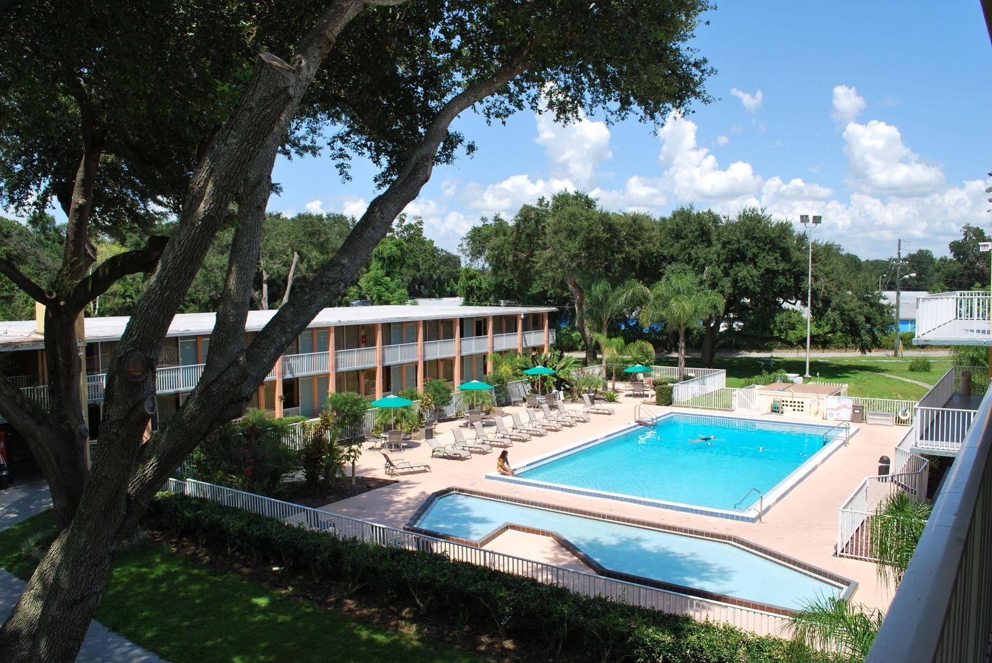 Howard Johnson By Wyndham Tropical Palms Kissimmee Zewnętrze zdjęcie